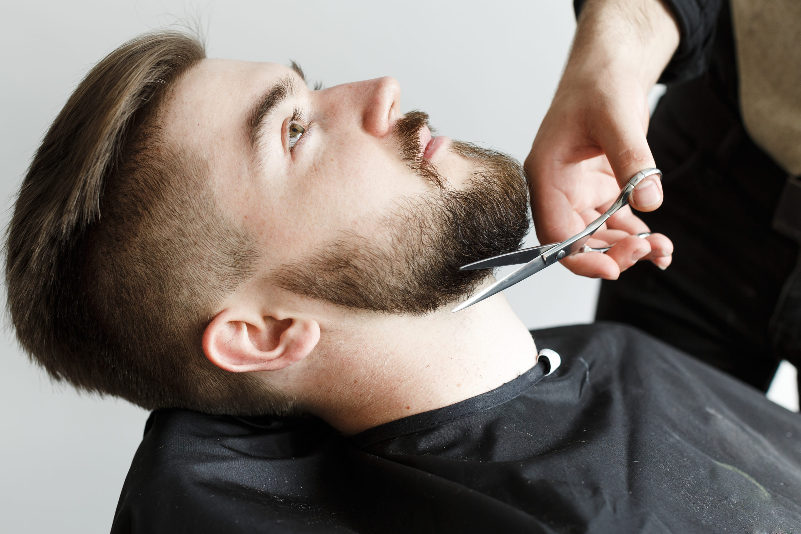 Top Trends in Beard Trimming Salon in Dubai