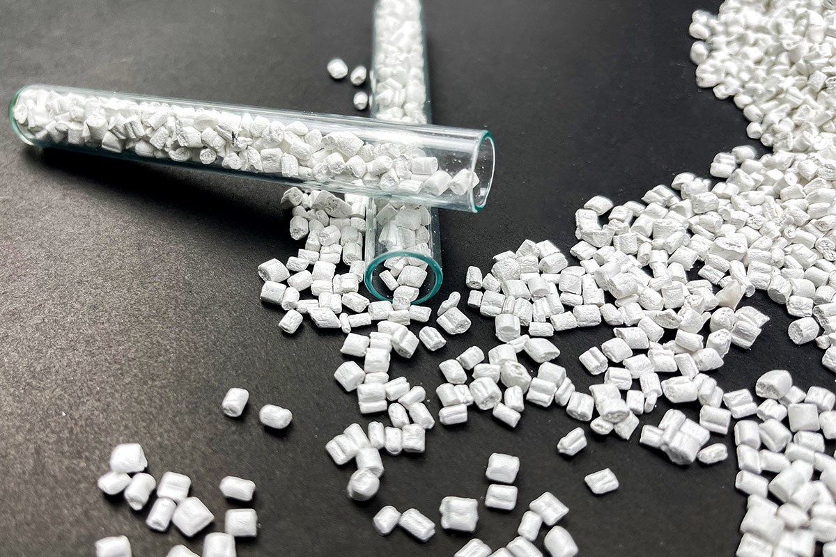 How White Masterbatch Enhances Plastic Product Quality