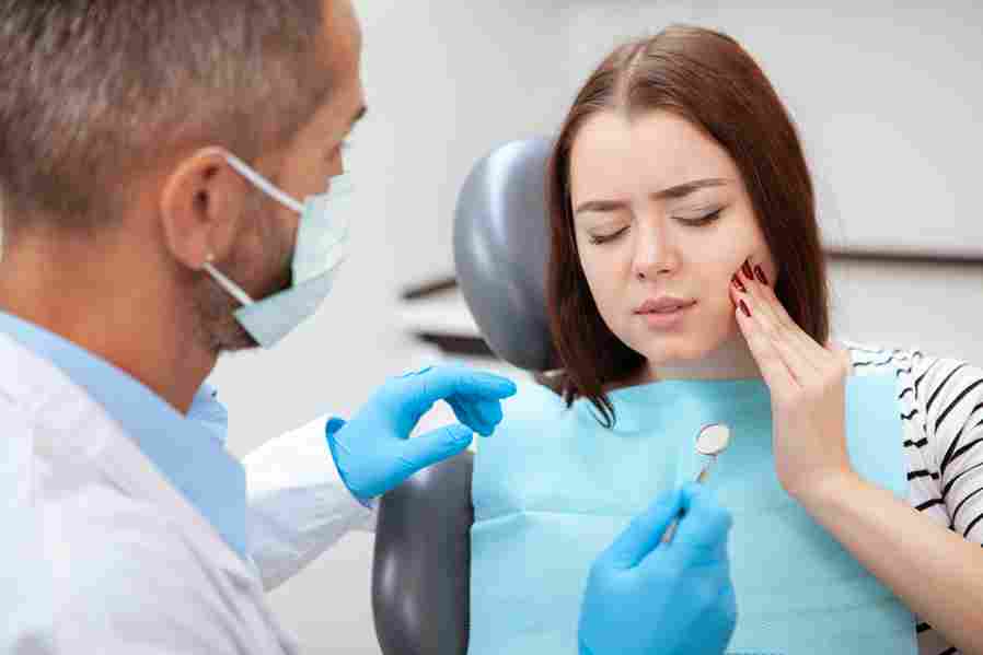 Immediate Attention for Swelling, Bleeding, and Toothaches in Manchester